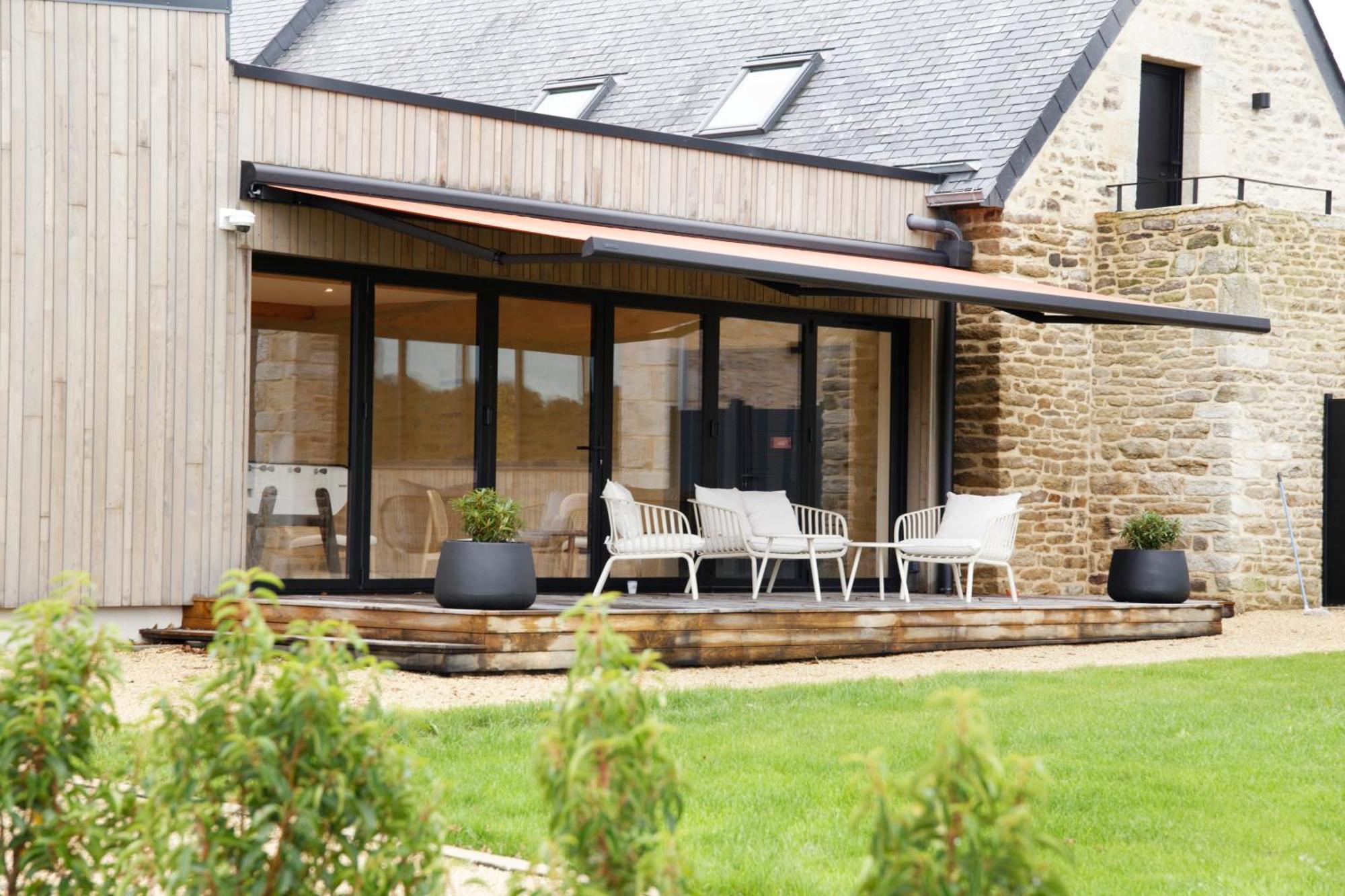 Le Domaine De Soani - Piscine Interieure, Jacuzzis & Sauna Adult Only Saint-Evarzec ภายนอก รูปภาพ