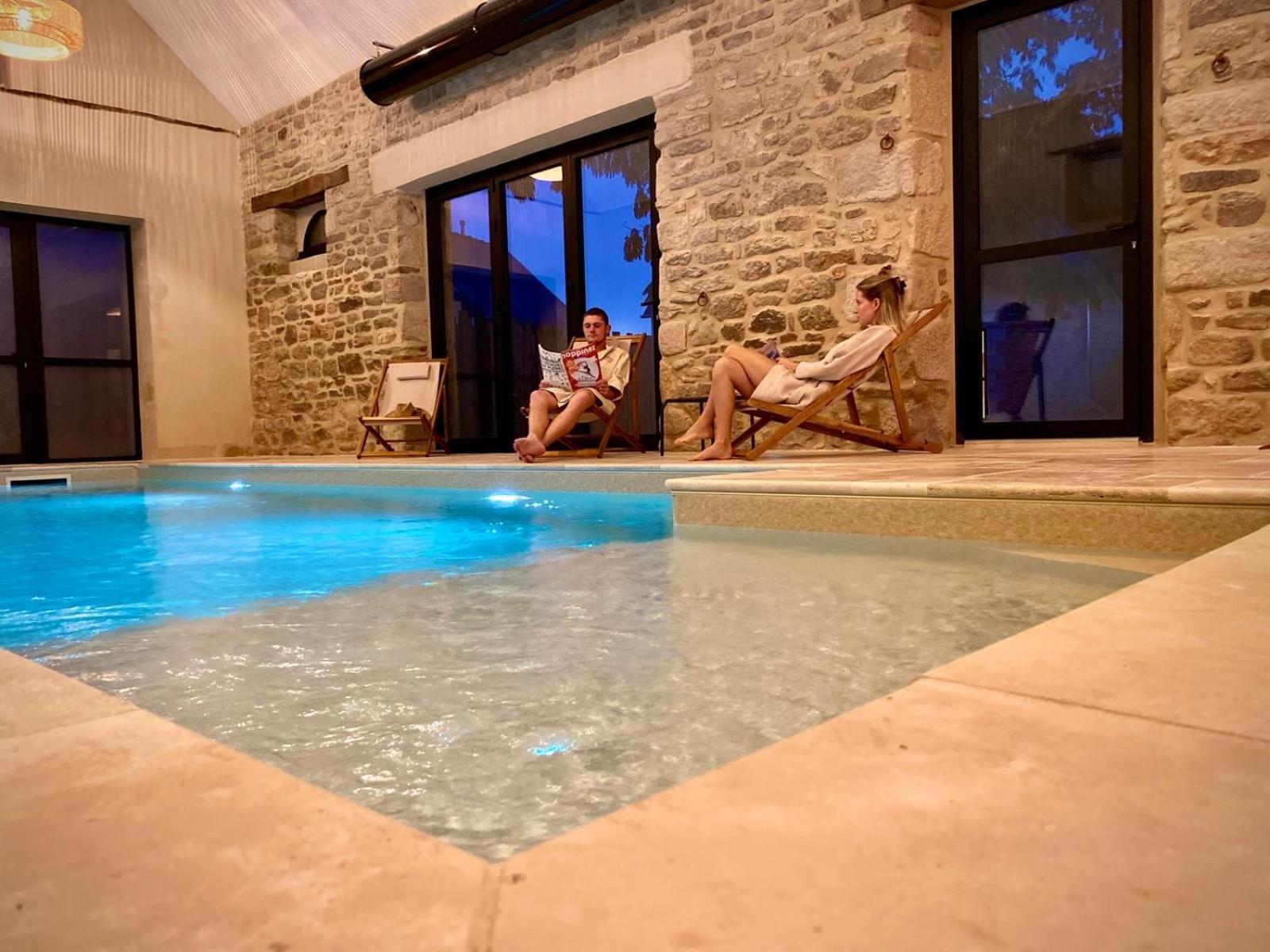 Le Domaine De Soani - Piscine Interieure, Jacuzzis & Sauna Adult Only Saint-Evarzec ภายนอก รูปภาพ